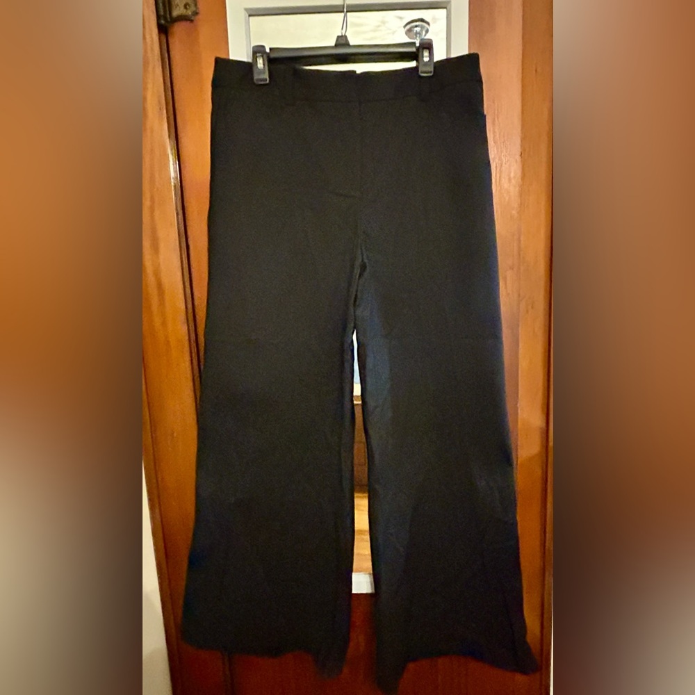 NWT NY& Co. black career wide leg pants.